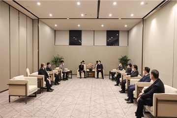 市辅导与意昂官网集团AAAC公司日方总经理进行会见